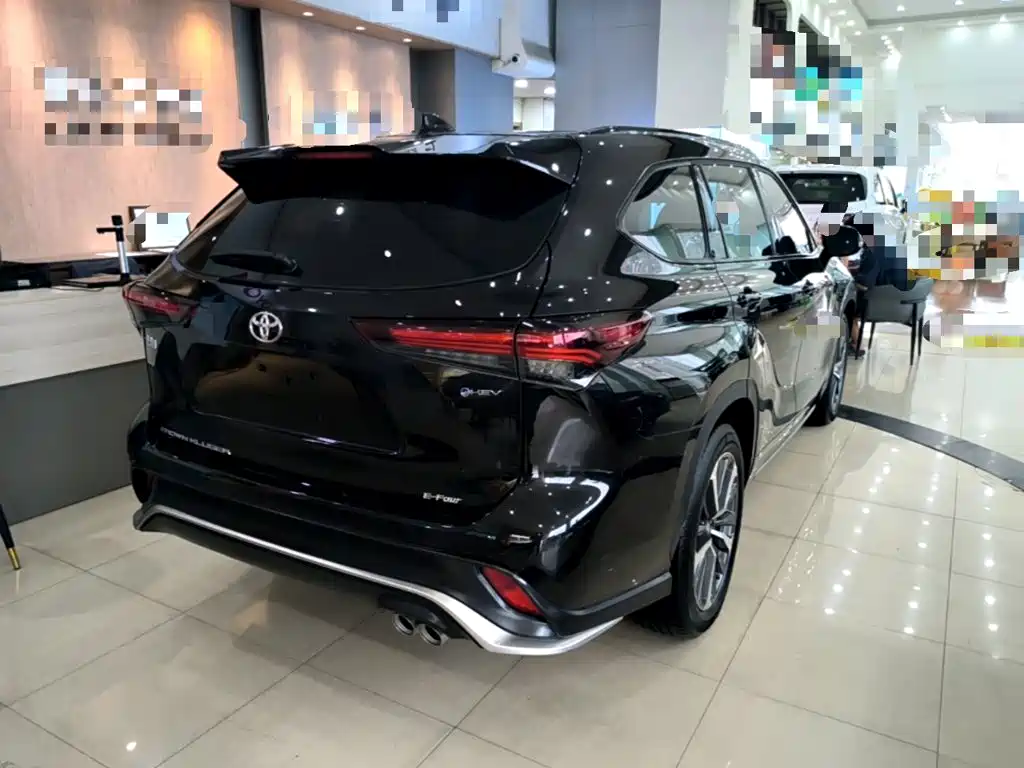 Toyota Crown Kluger 2025 2024 2.5L HEV 4WD Luxury Edition