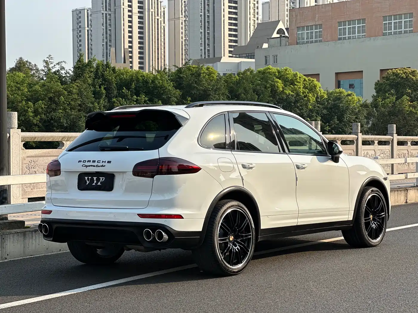 Porsche Cayenne 2011 Cayenne Turbo 4.8T фото 25
