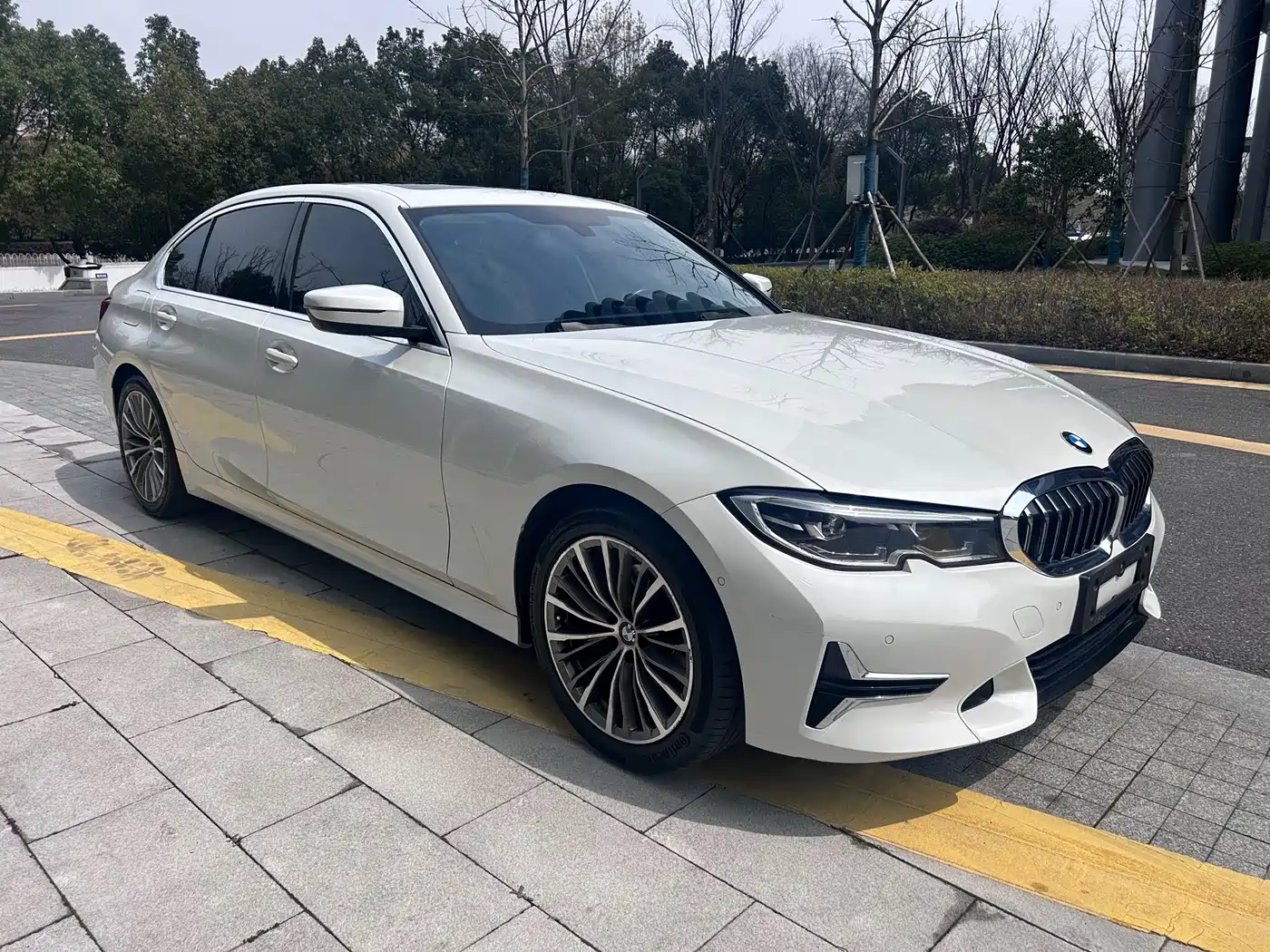 BMW 3 Series 2020 325Li Launch Edition фото 2