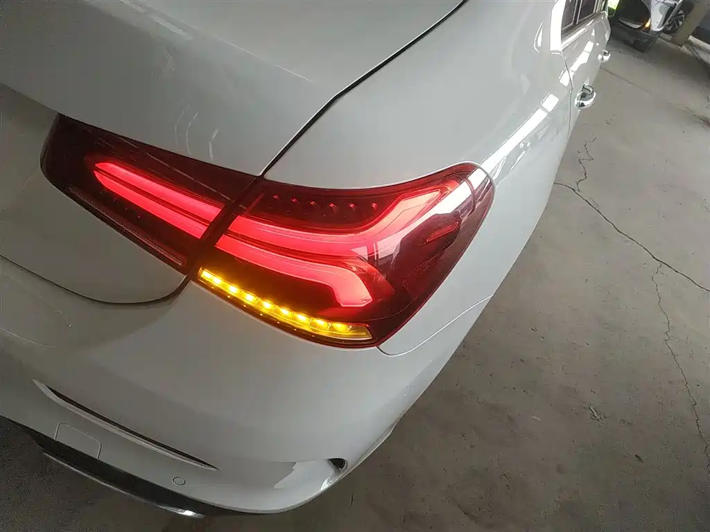 Mercedes-Benz A-Class 2021 A 200 L Sport Sedan Fashion Edition фото 24