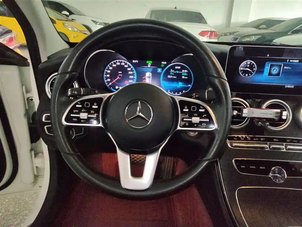 MERCEDES-BENZ CLASS C (IMPORTED)