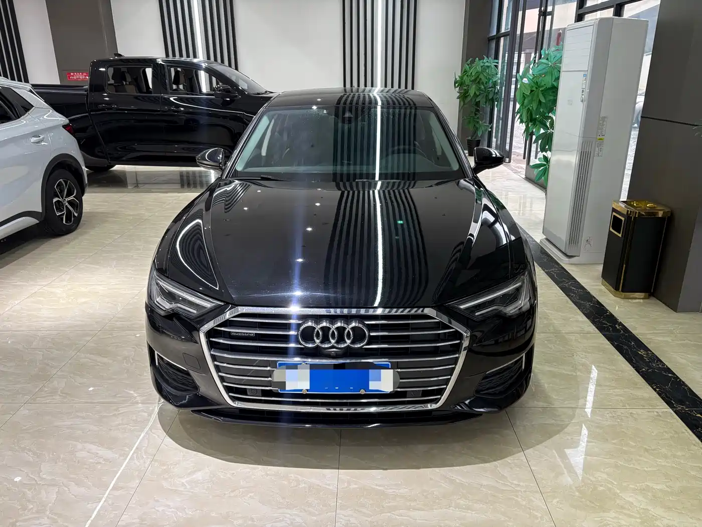 Audi A6L 2021 45 TFSI quattro Exclusive Elegance фото 2