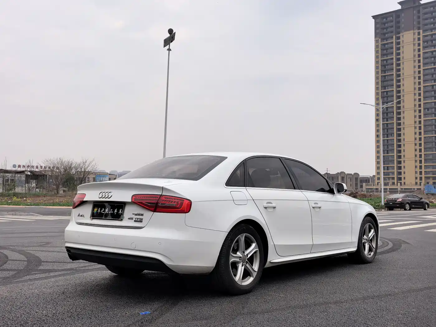 Audi A4L 2015 45 TFSI quattro Individual Sport фото 7