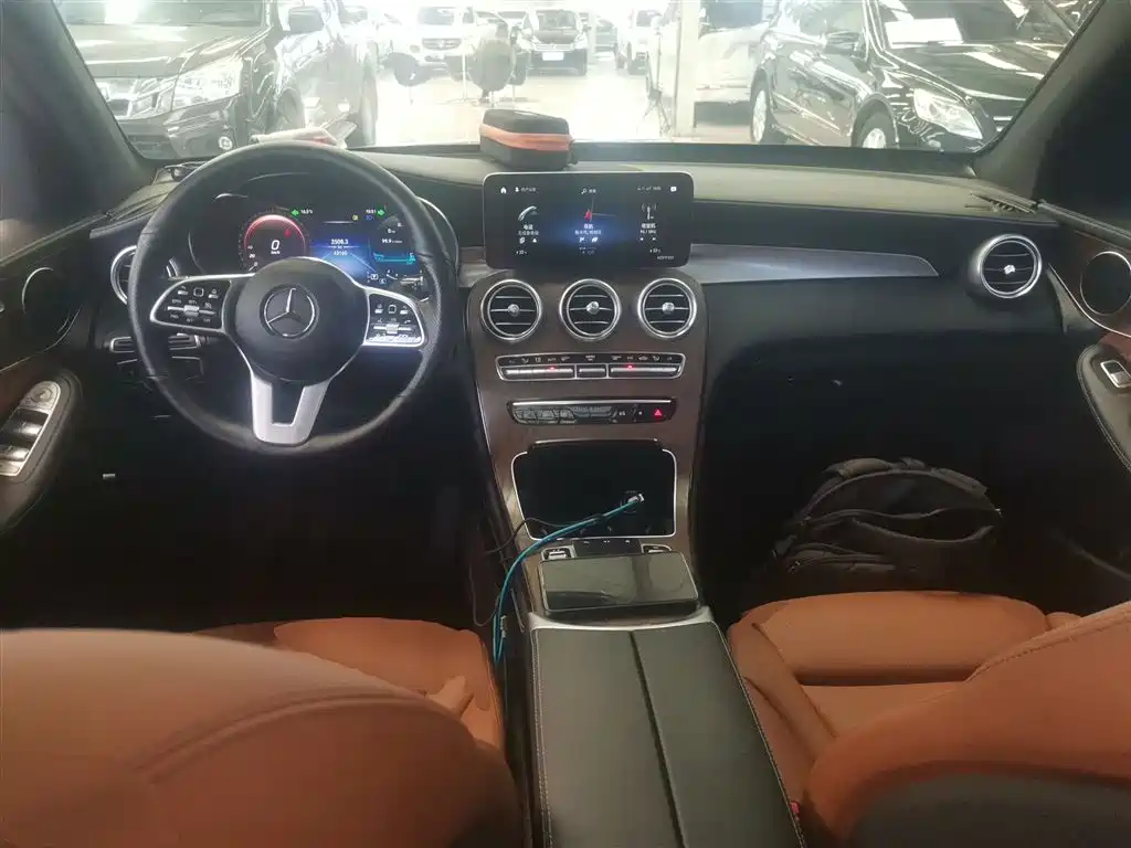 Mercedes-Benz GLC 2020 Facelift GLC 300 L 4MATIC Dynamic фото 6