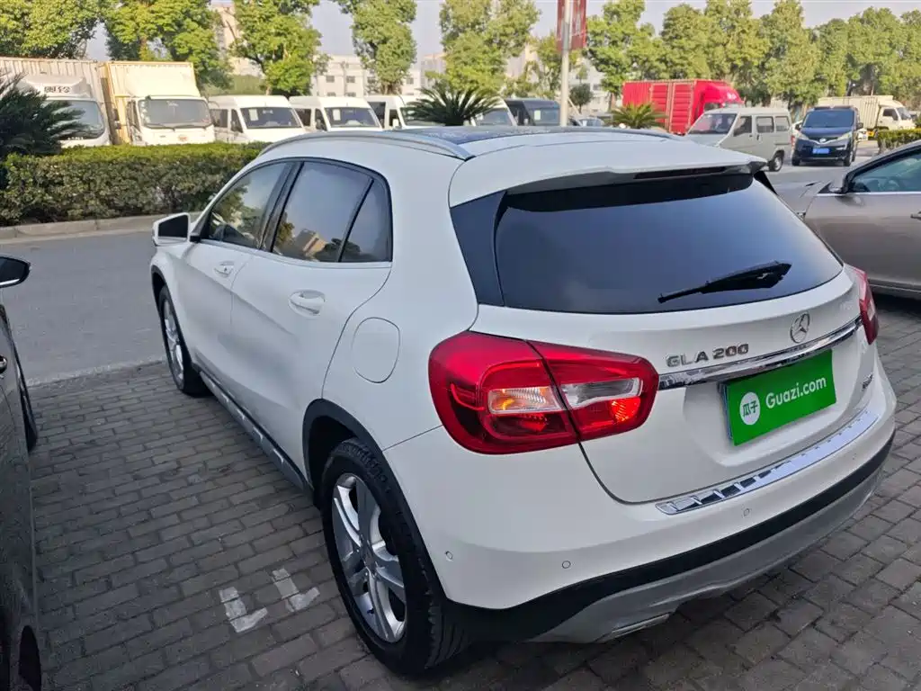 Mercedes-Benz GLA 2016 GLA 200 Dynamic фото 5