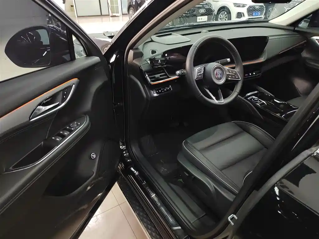 Buick Envision Plus 2025 Enclave Plus 28T 2WD Platinum Edition фото 12