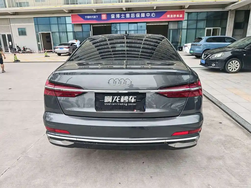 Photo 9 - Audi A6L