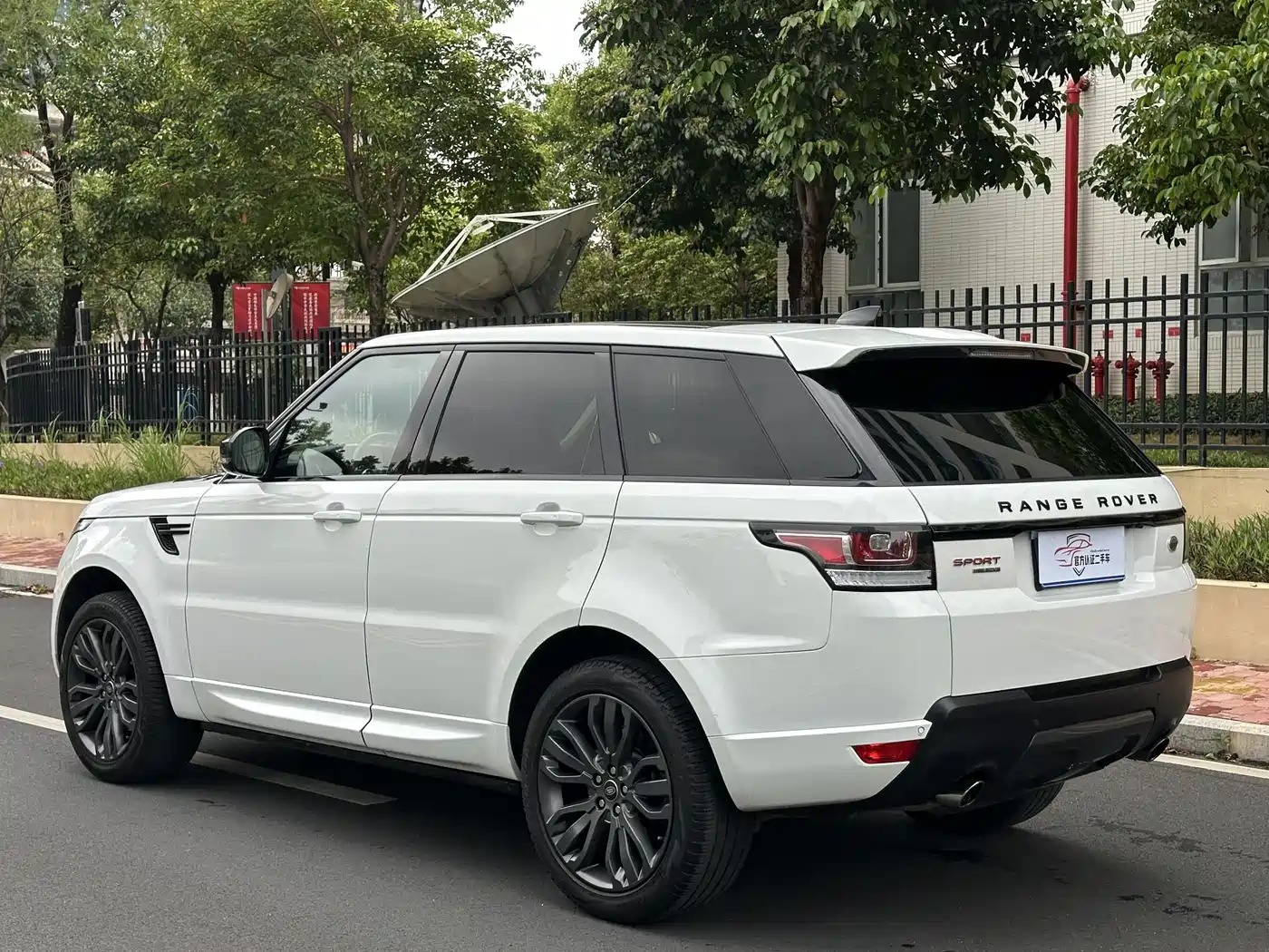 Land Rover Range Rover Sport 2017 3.0 SC V6 HSE DYNAMIC фото 4
