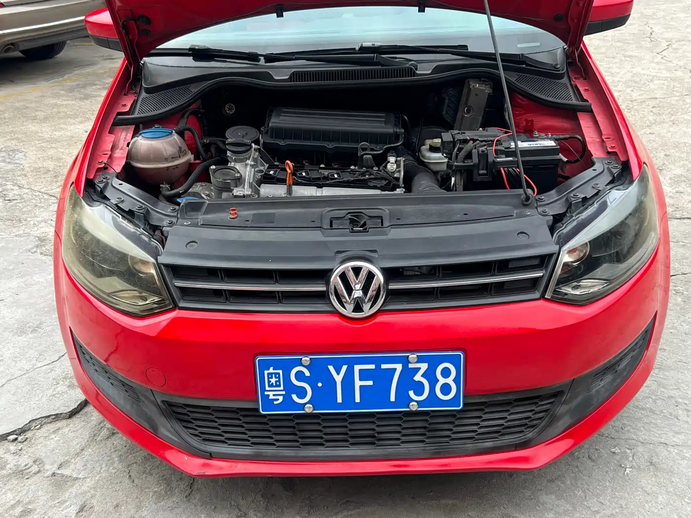 Volkswagen Polo 2013 1.4L Manual Trend Edition фото 11