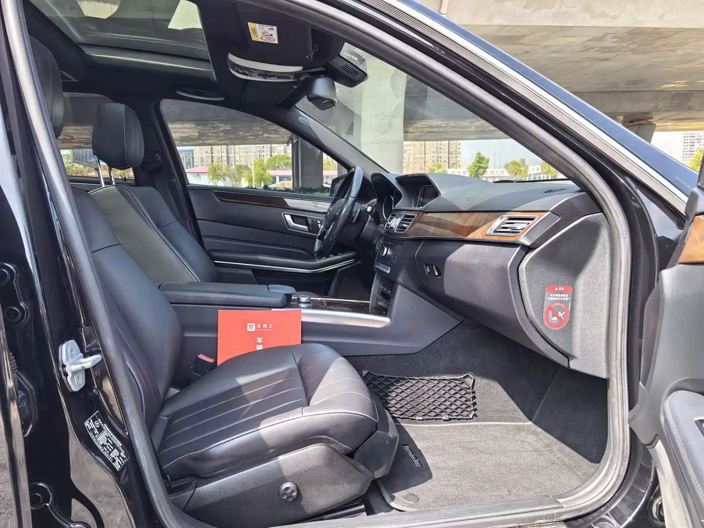 Mercedes-Benz E-Class 2015 E 200 L фото 9