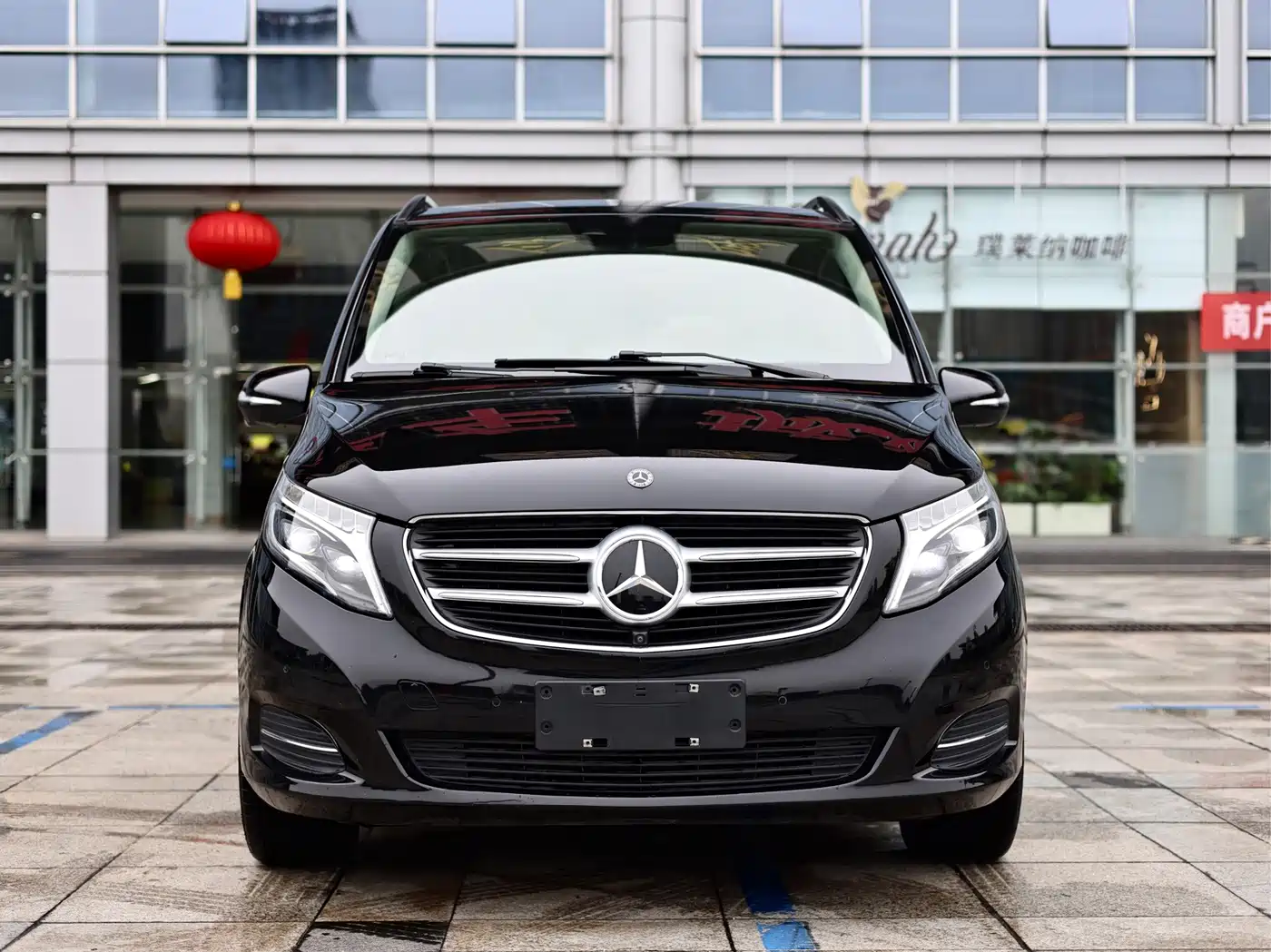 Фото 2 - Mercedes-Benz V-Class
