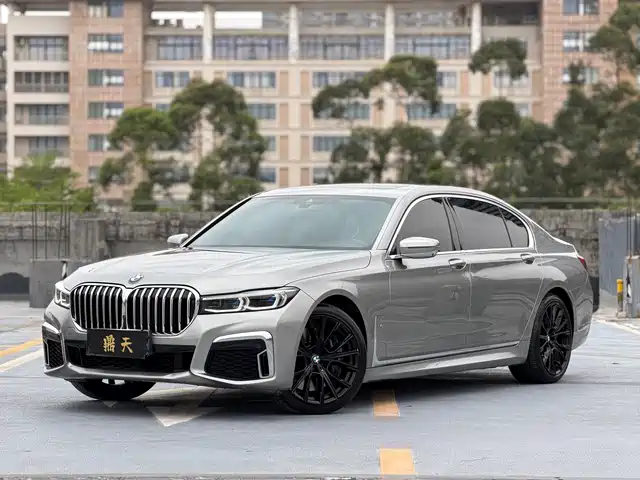 BMW 7 SERIES
