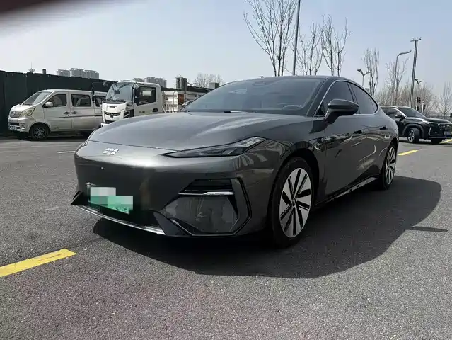 GEELY GALAXY GALAXY E8