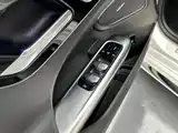 Photo 14 - Mercedes-Benz C-Class