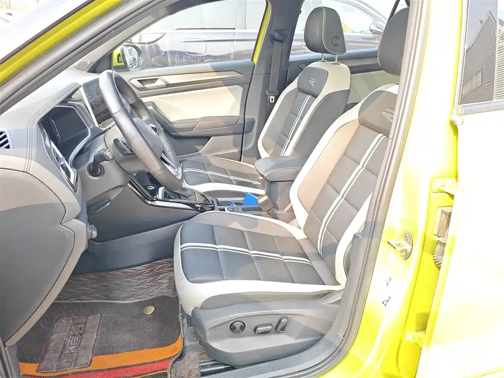 Volkswagen T-ROC 2023 300TSI DSG 2WD Starlight Edition фото 11