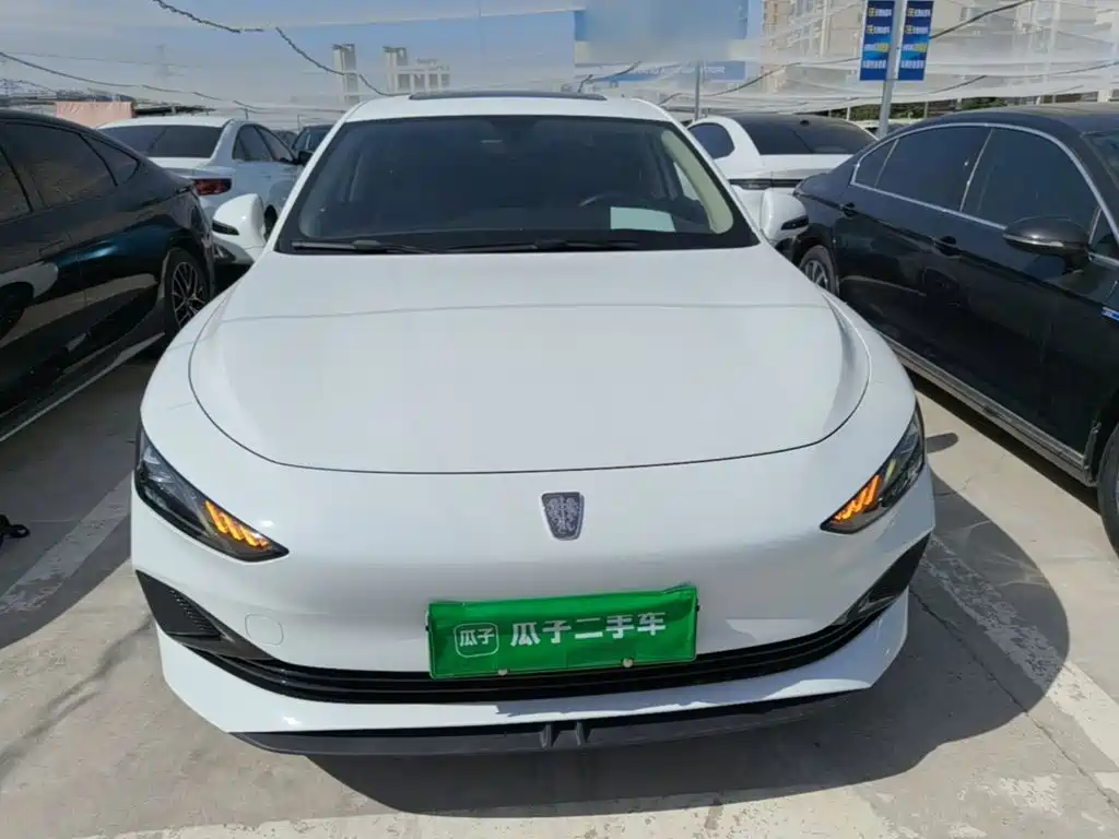 Roewe D7 2024 2023 DMH 125km Beyond Edition