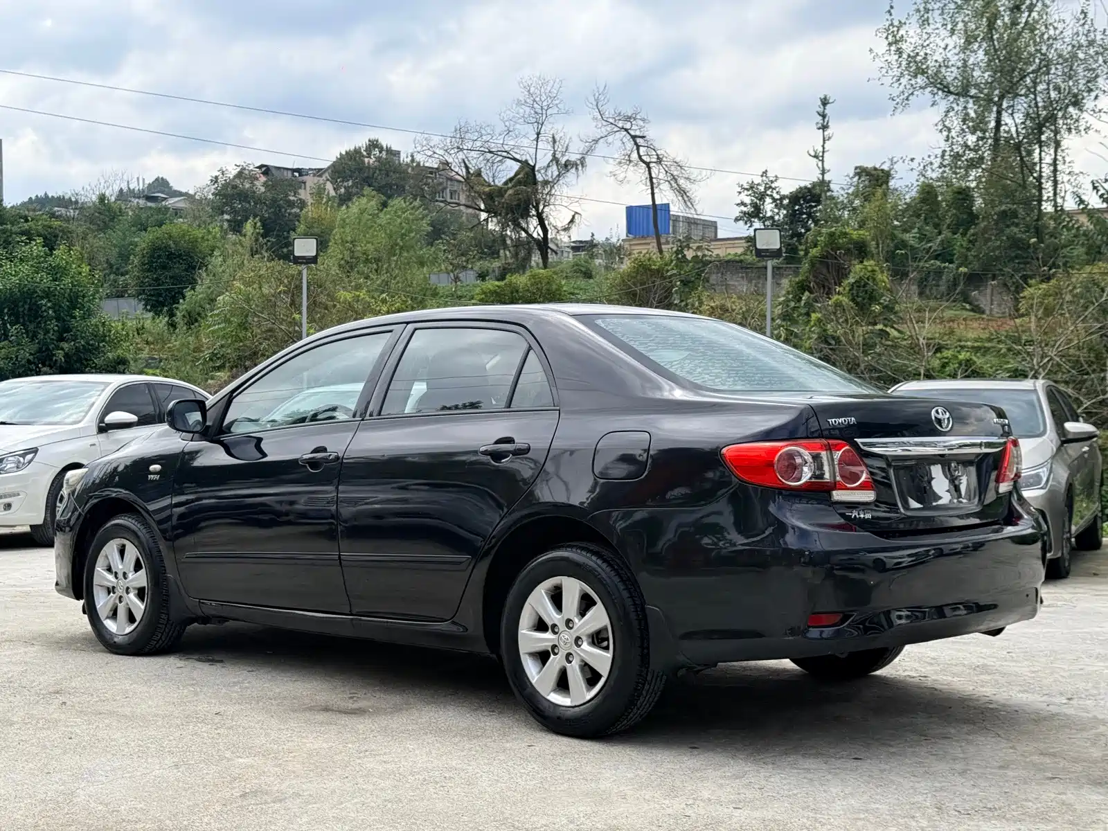 Photo 11 - Toyota Corolla