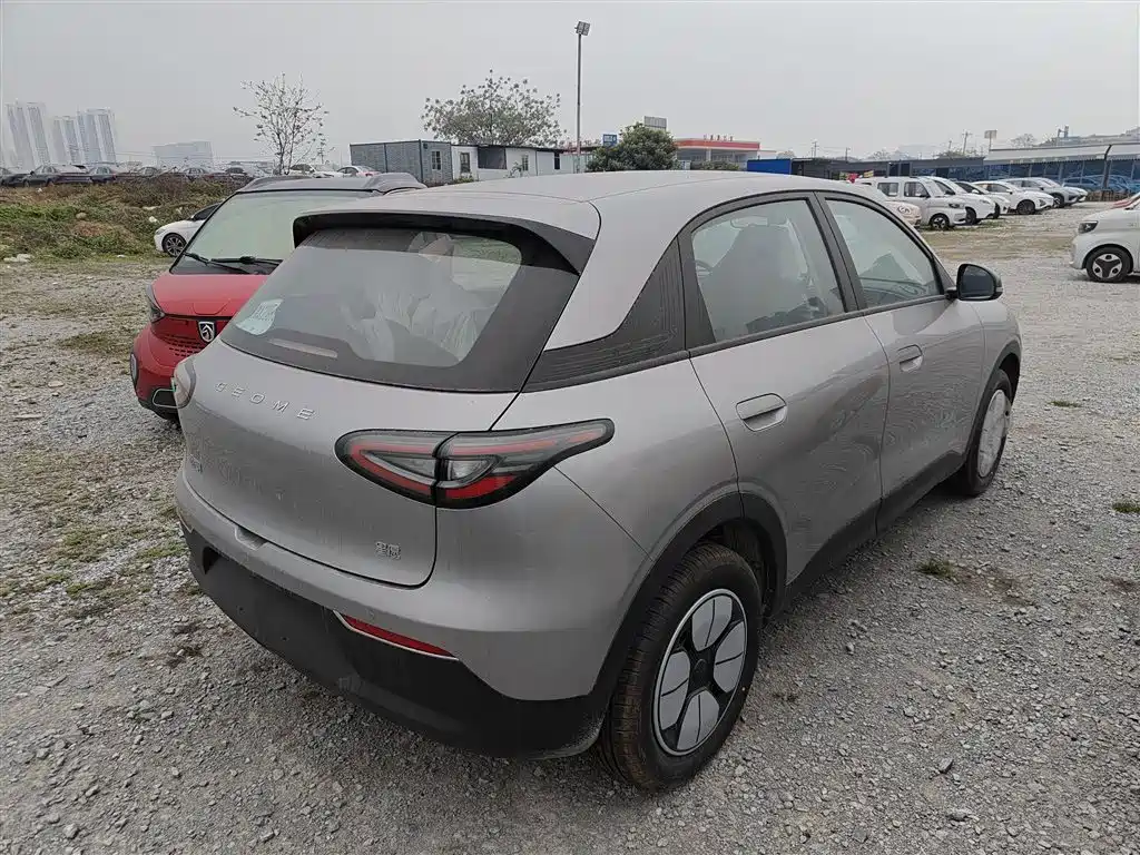 Geely Galaxy Starry Wish 2026 Edition 310km Youth Version фото 7