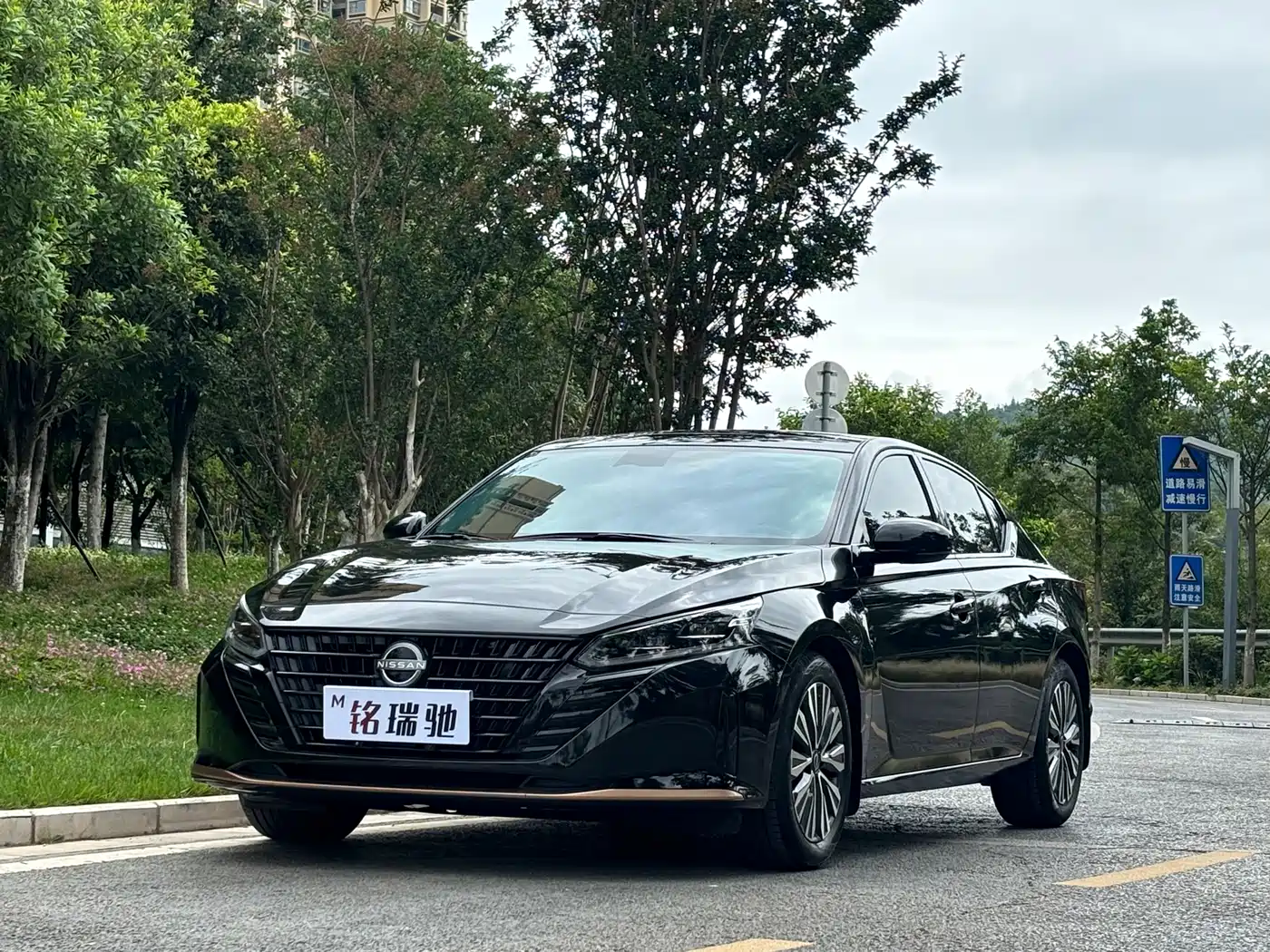 Nissan Teana 2024 2.0L SV Black Gold Edition