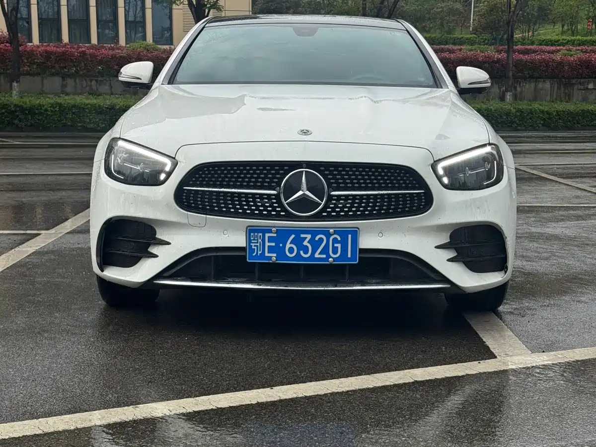 Mercedes-Benz E-Class 2023 E 300 L Sport Fashion фото 2