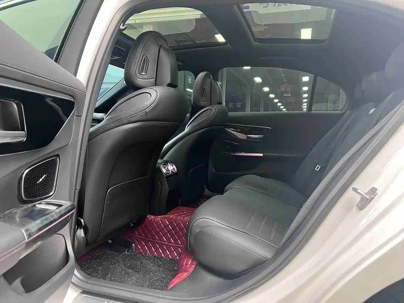 Mercedes-Benz C-Class 2025 C 260 L Sport Edition фото 5