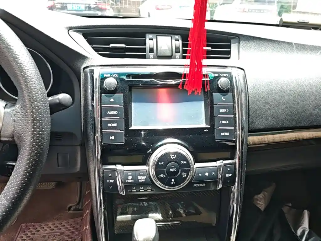 Toyota Reiz 2016 2013 2.5V Premium Edition