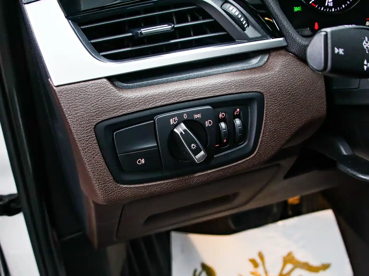 BMW X1 2022 sDrive20Li Fashion фото 7