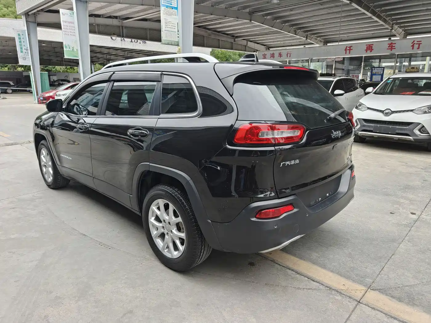 Jeep Cherokee 2018 2017 2.0L Superior Edition