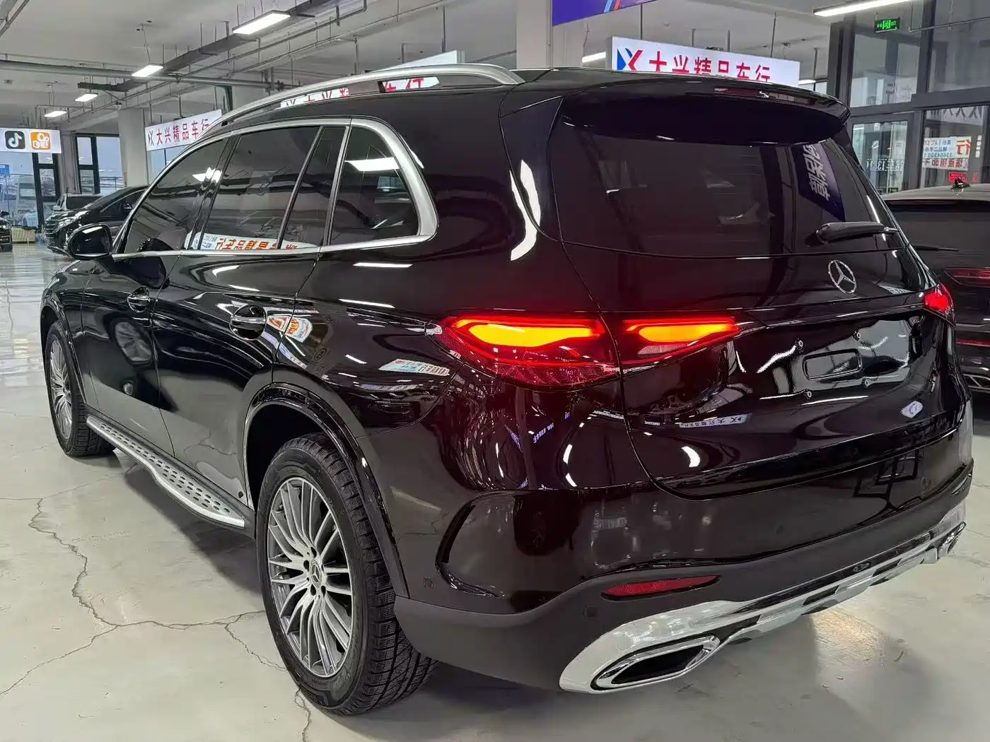 Mercedes-Benz GLC 2024 GLC 300 L 4MATIC Dynamic 5-seater фото 4