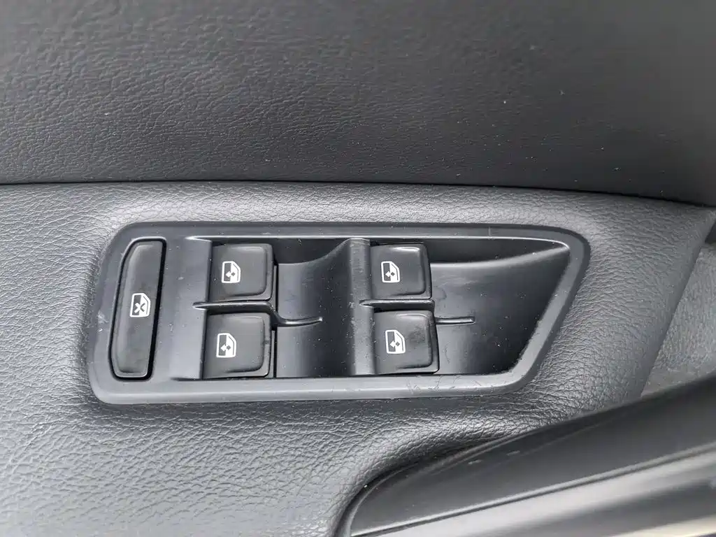 Фото 9 - Volkswagen Passat
