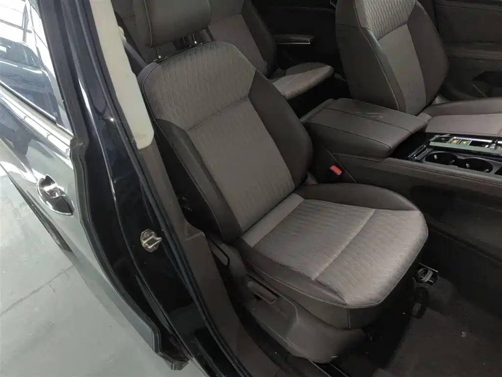 Volkswagen Viloran 2024 330TSI Business Edition фото 25