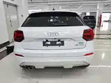 Photo 4 - Audi Q2L
