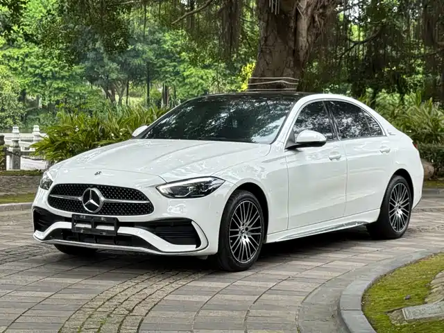Mercedes-Benz C-Class 2024