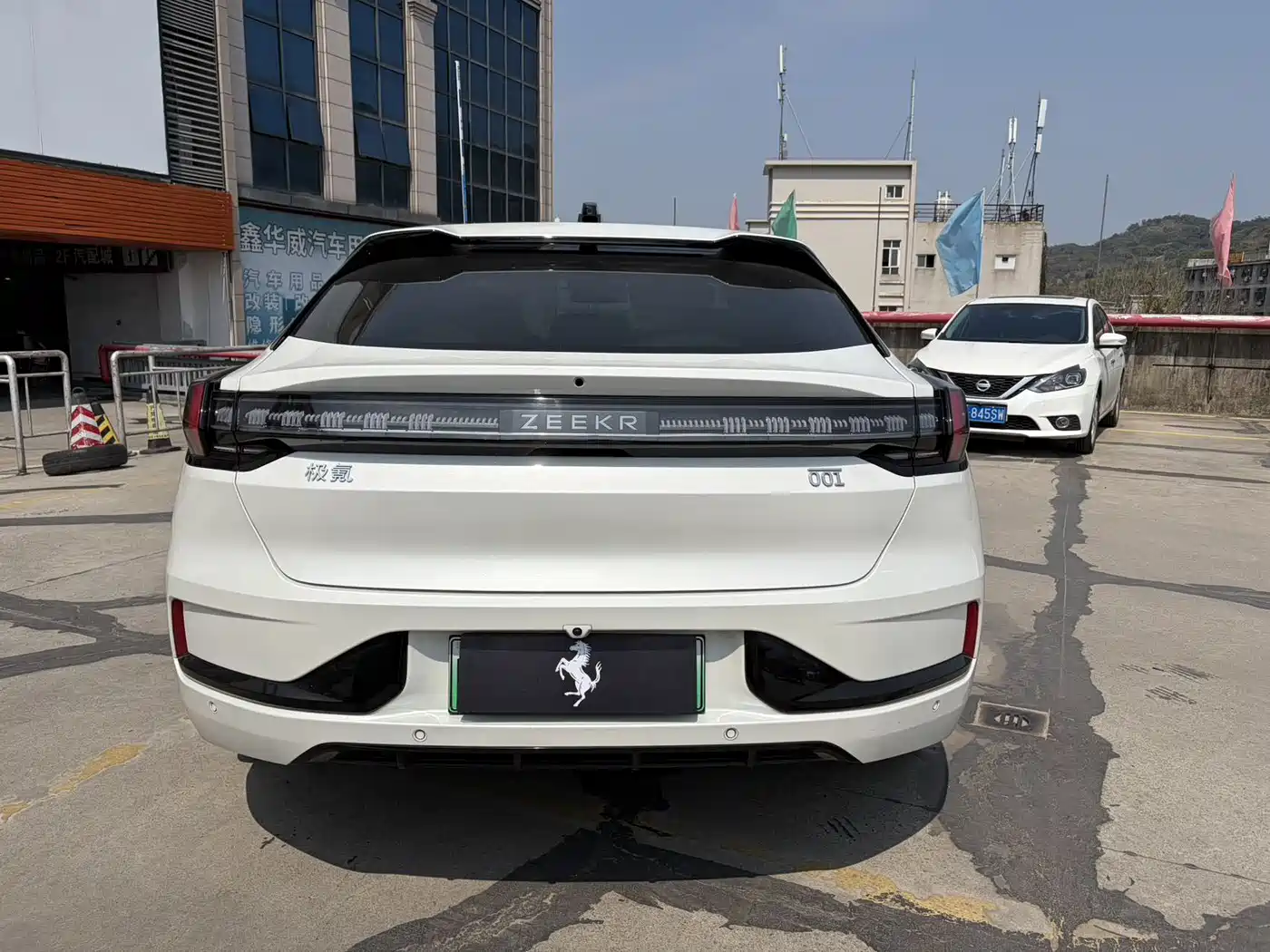 ZEEKR EXTREME KRYPTON 001