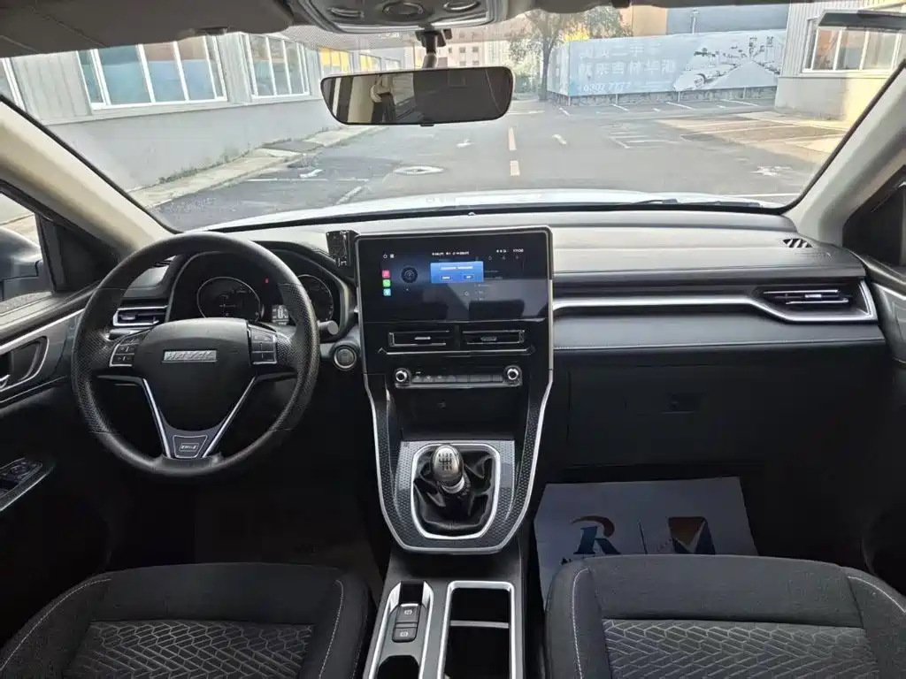 Haval M6 2023 2021 PLUS 1.5T Manual Elite Smart Connect