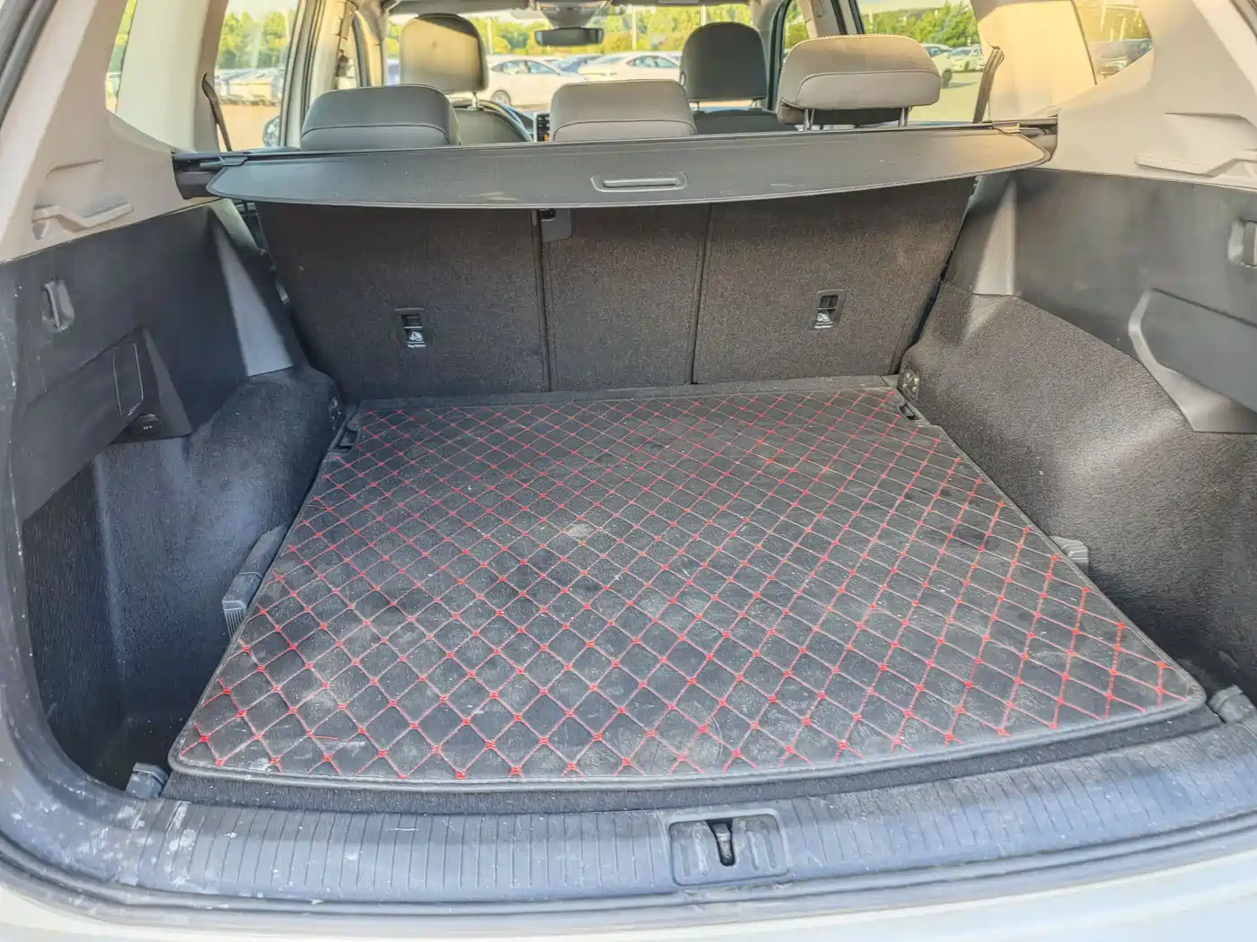 Volkswagen Tiguan L 2023 330TSI Auto 2WD R-Line Premium Edition фото 7