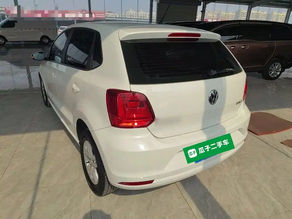 Volkswagen Polo 2016 1.4L Automatic Trend фото 5