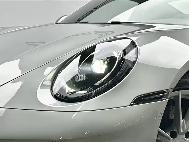 صورة 8 - Porsche 911