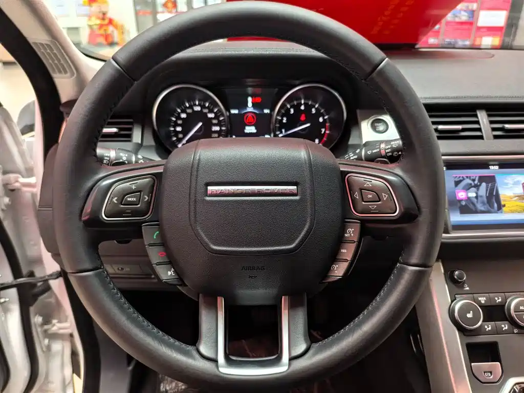 Land Rover Range Rover Evoque 2018 240PS PURE Trend фото 13