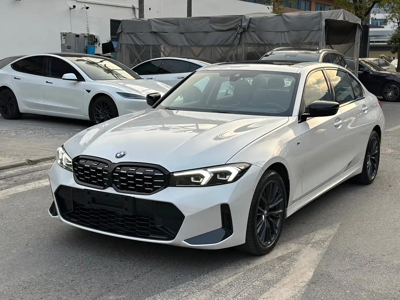 BMW 3 Series 2024 325Li M Sport Shadowline Package фото 3