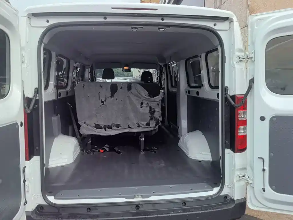 Wuling Motors Wuling Yangguang 2025 2025 400km Bus Comfort Edition