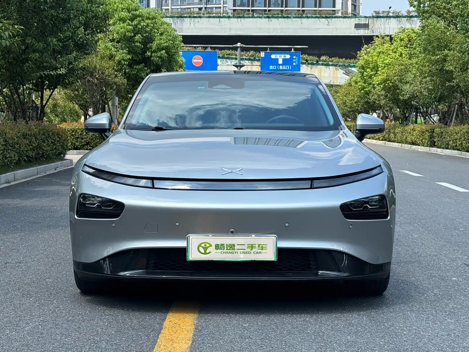 Фото 2 - XPeng P7