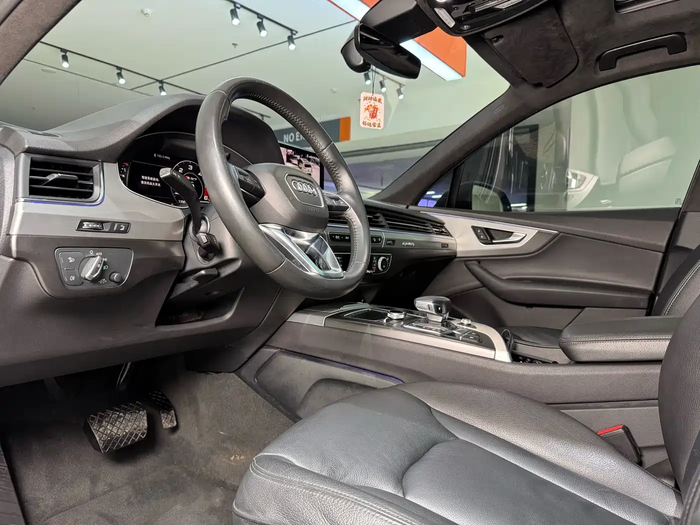 Audi Q7 2019 45 TFSI Comfort фото 11