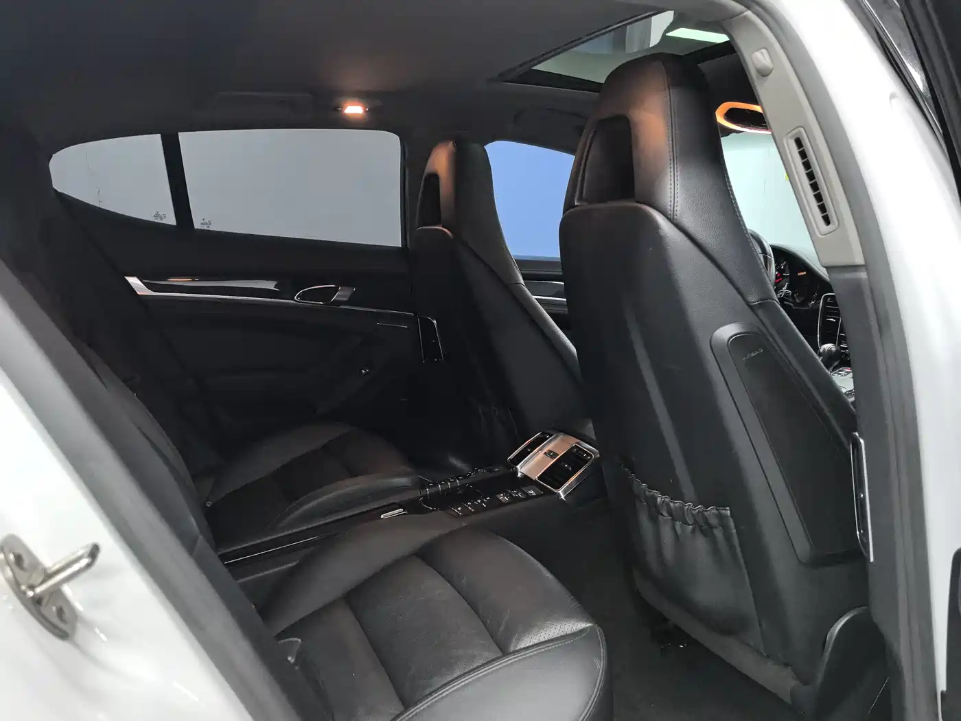 Porsche Panamera 2014 Panamera 4 3.0T фото 7