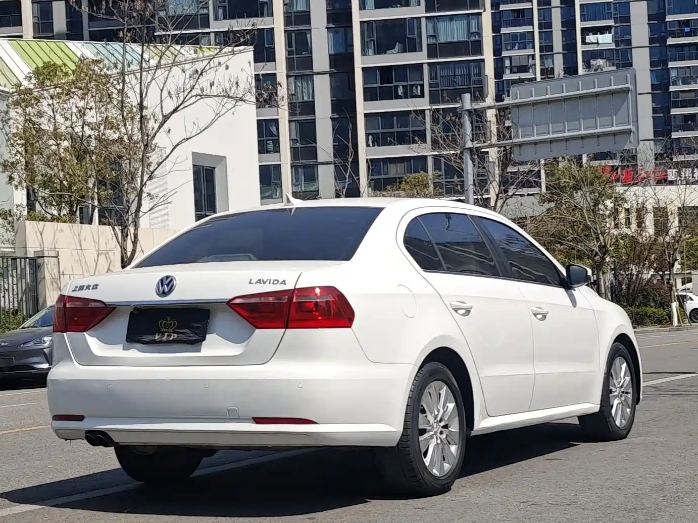 Volkswagen Lavida 2013 1.4TSI DSG Comfort Edition фото 5