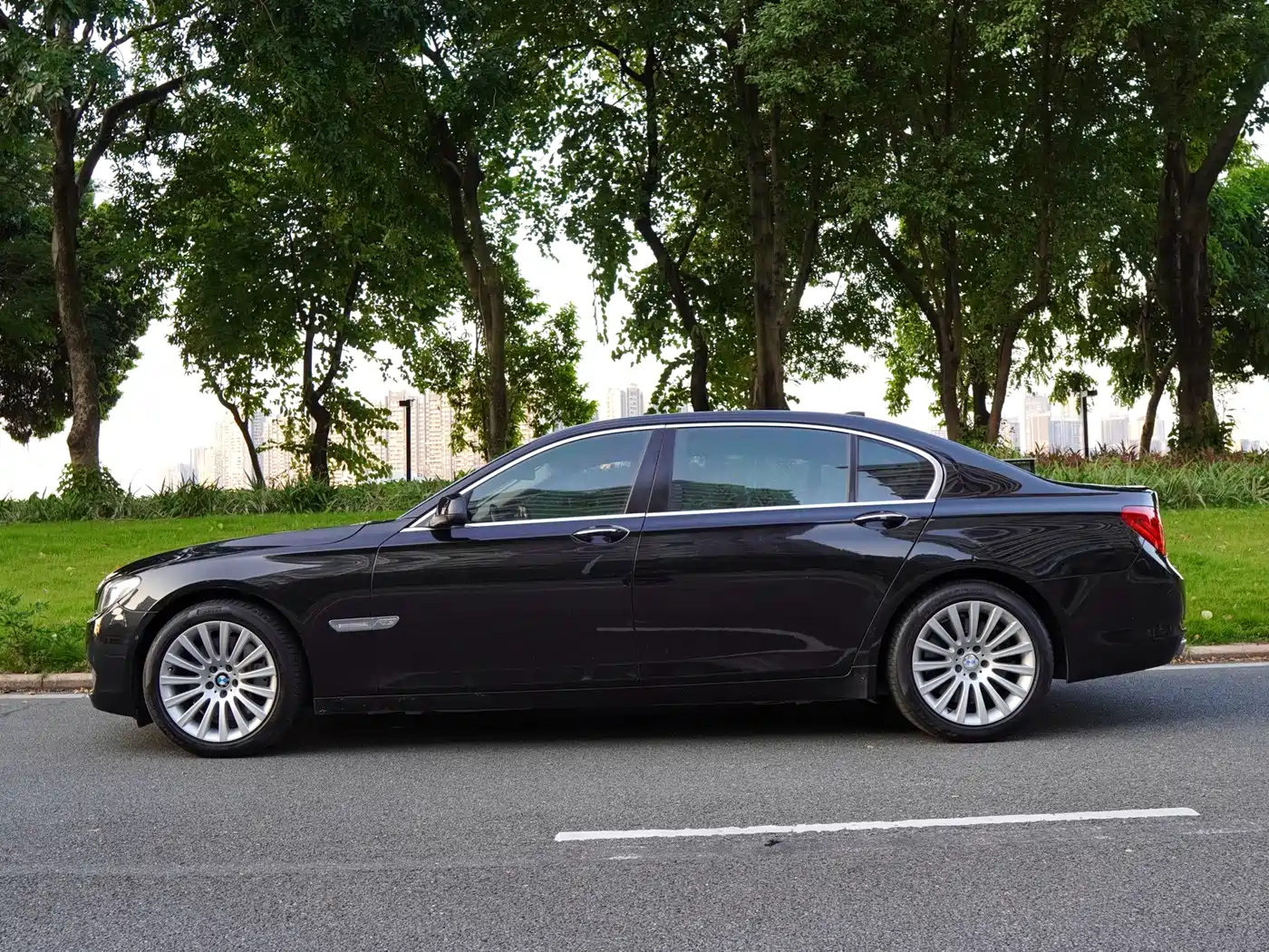 BMW 7 Series 2012 2010 760Li