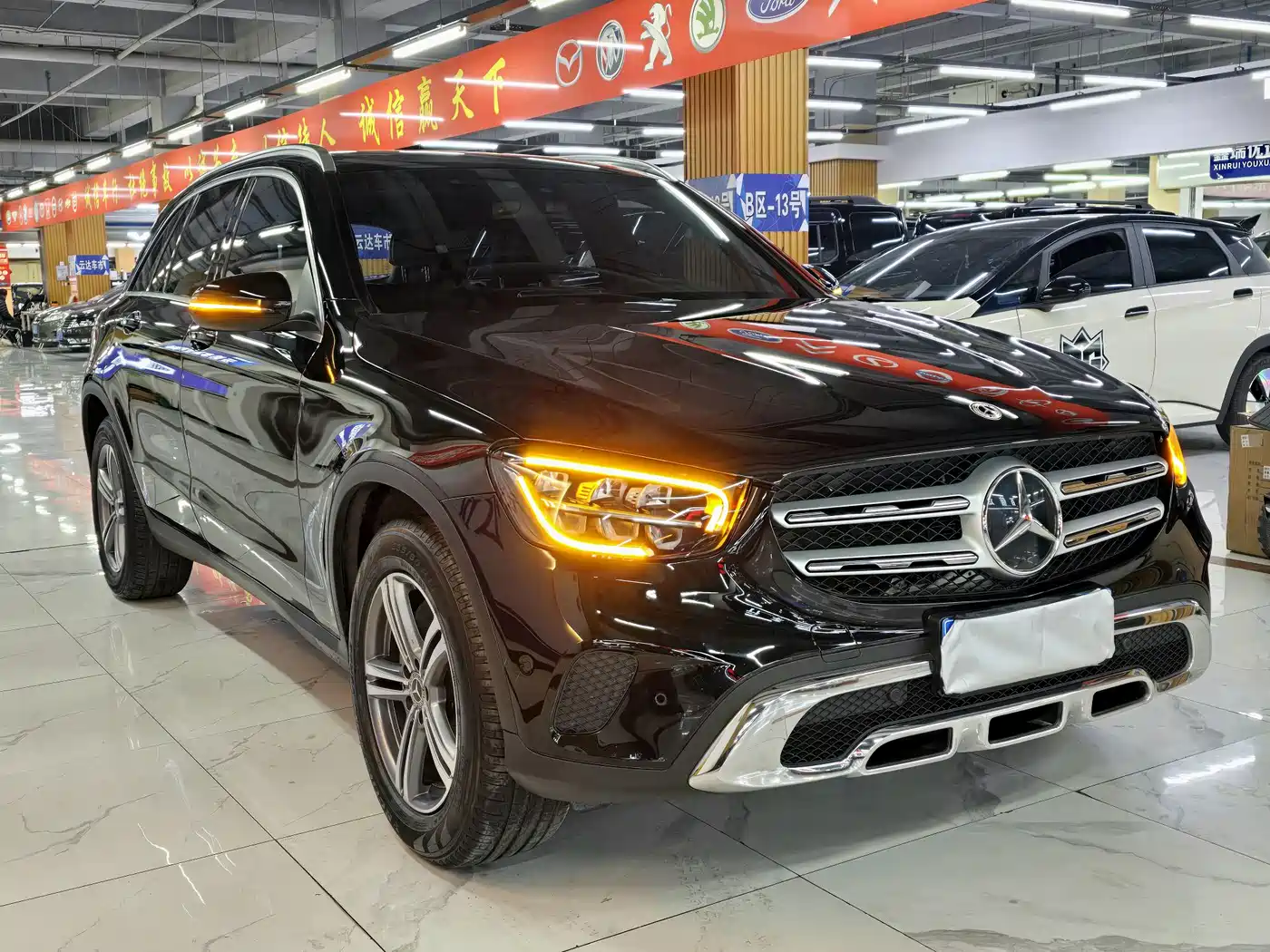 Mercedes-Benz GLC 2021 GLC 260 L 4MATIC Sporty фото 3
