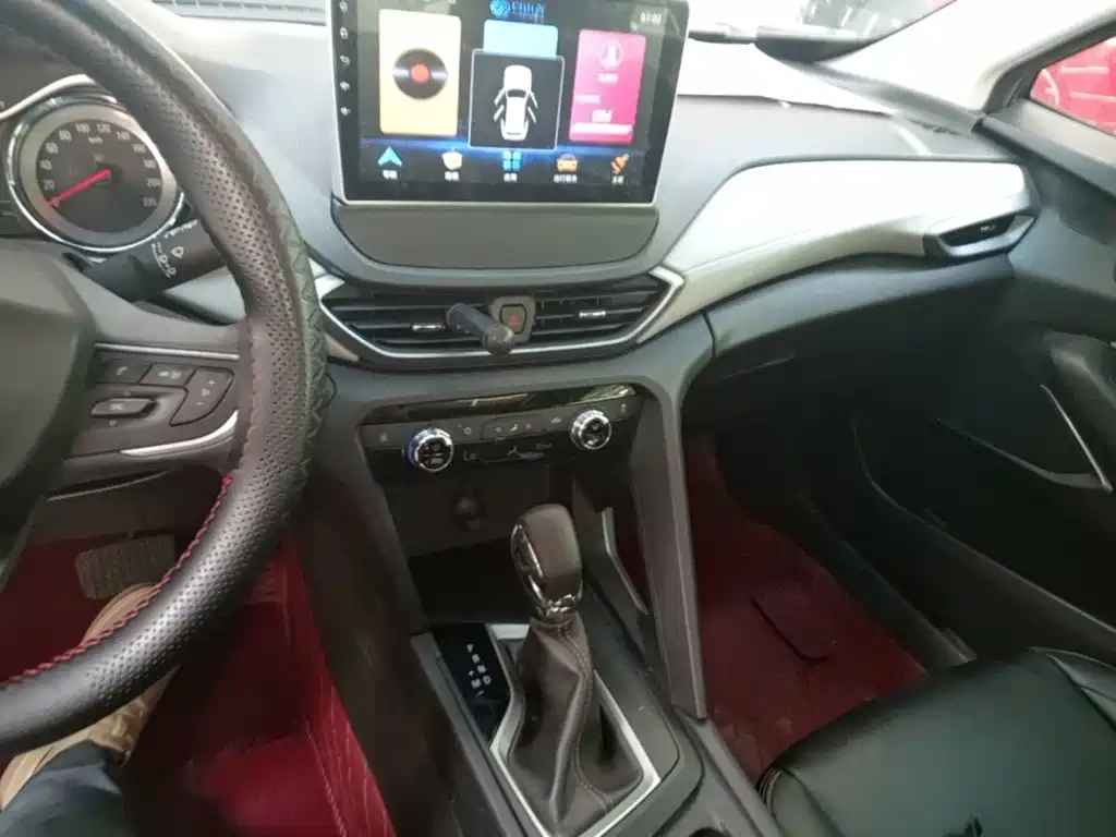 Chevrolet Volando 2019 2018 530T Auto Sport Edition (5+2 seater) China V