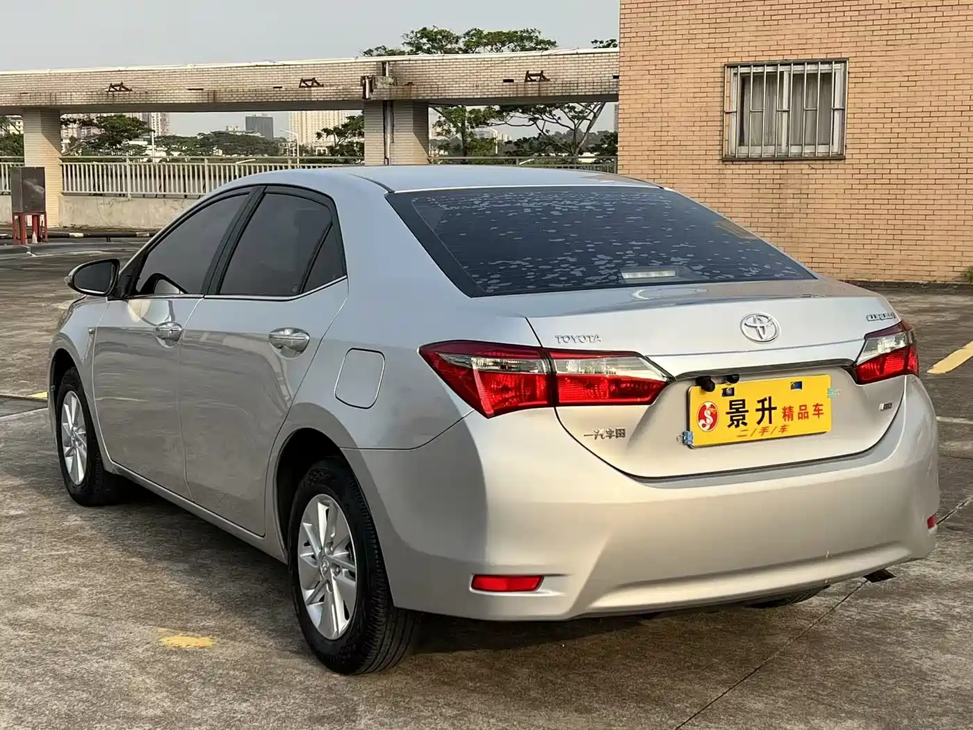 Toyota Corolla 2017 Facelift 1.6L S-CVT GL фото 7