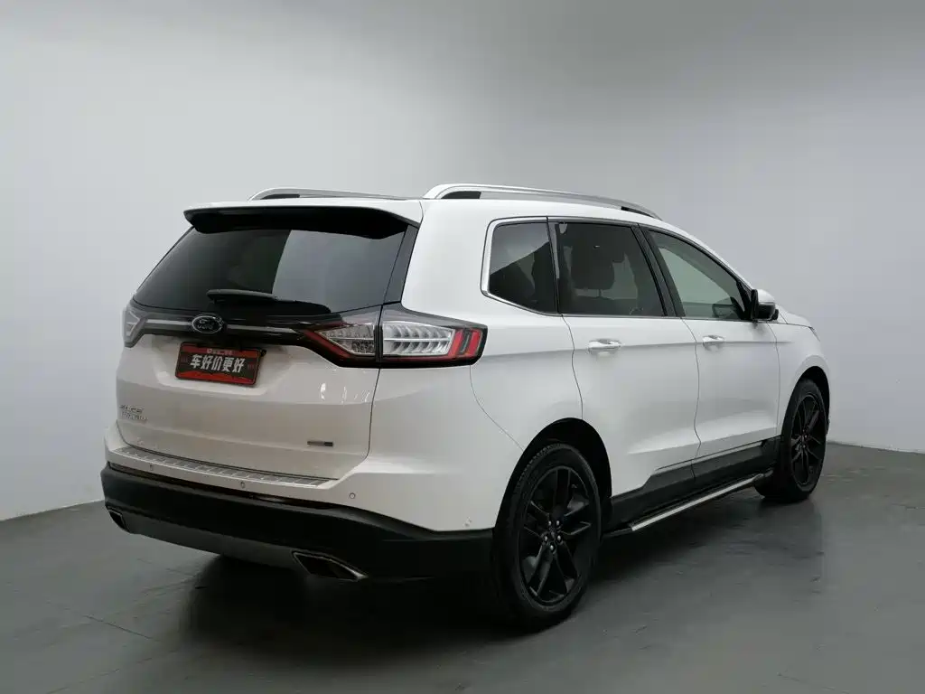 Фото 2 - Ford Edge